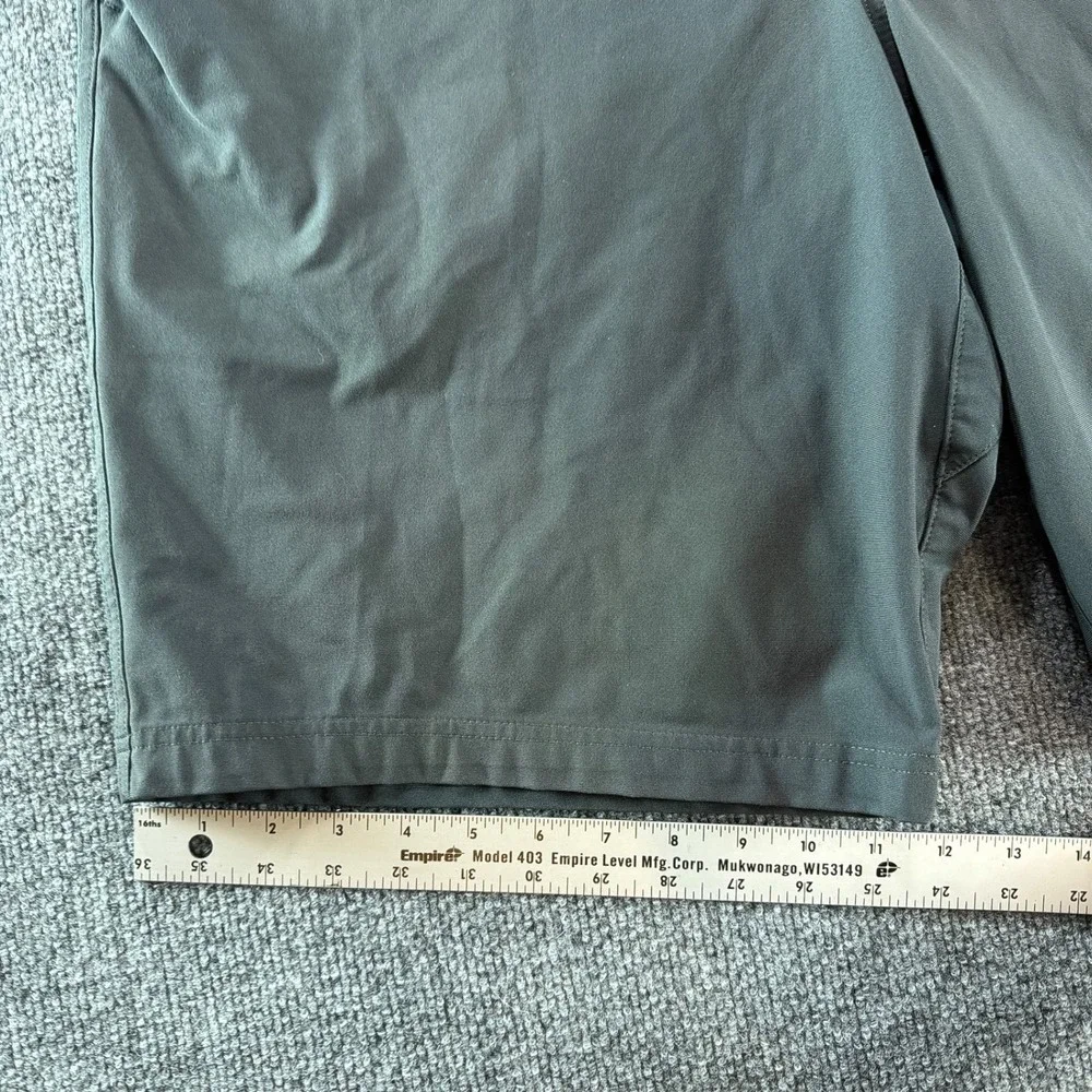 Lululemon Mens Commission Shorts 9 Grey Chino 38 Athleisure Summer Sporty Golf
